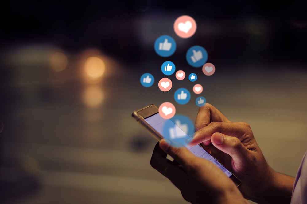 federal employees using social media